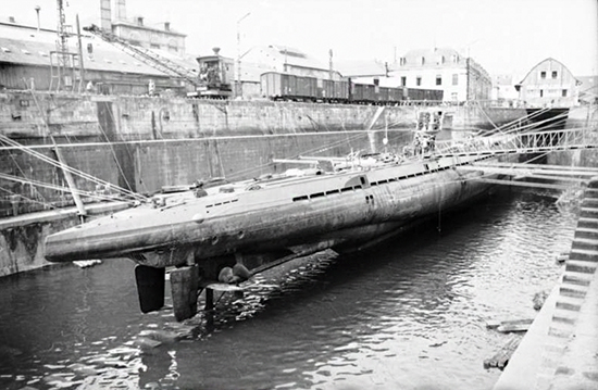 U37 in dry dock - Lorient